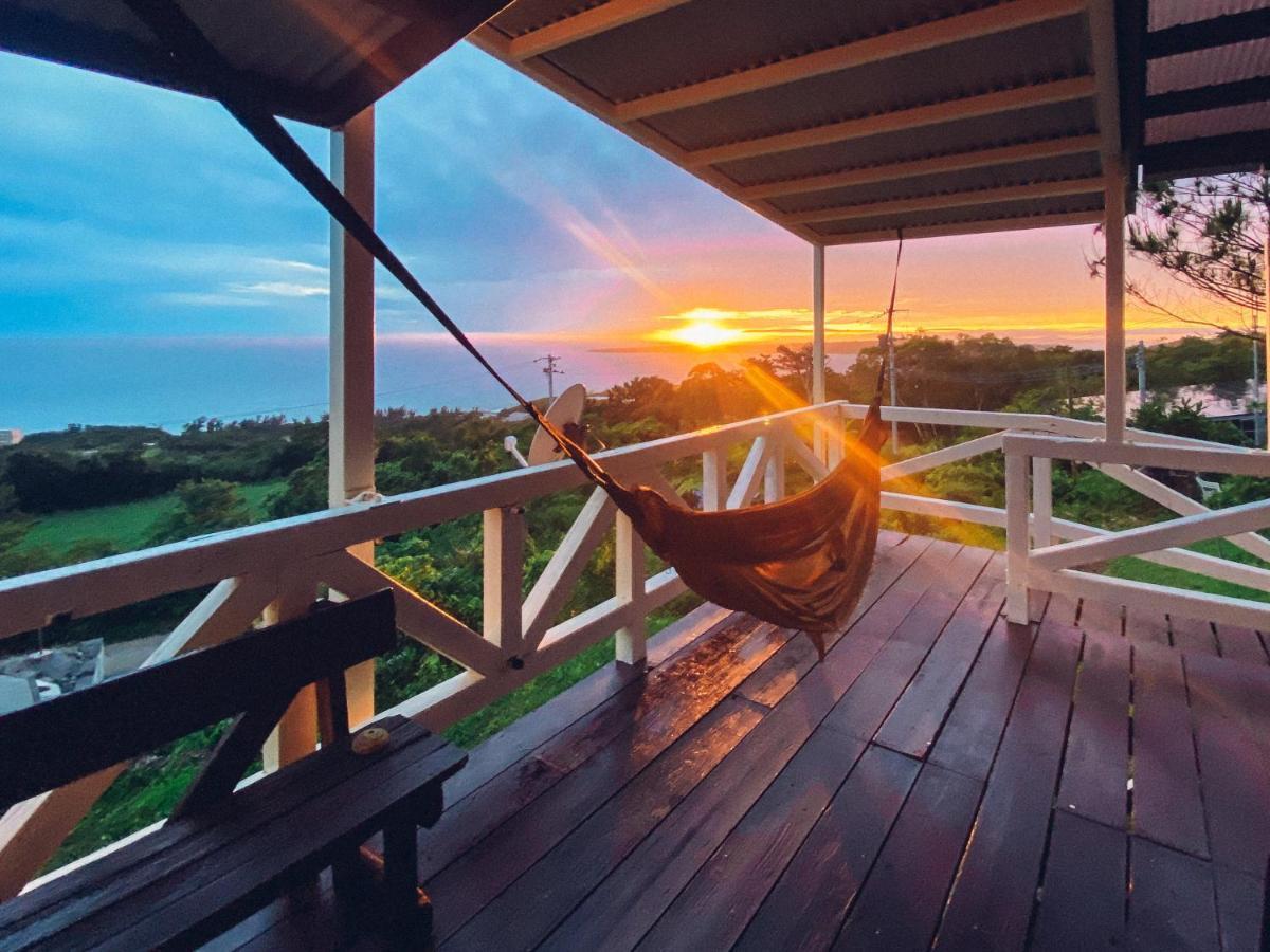 Panorama Ocean View Cottage Motobu Bagian luar foto