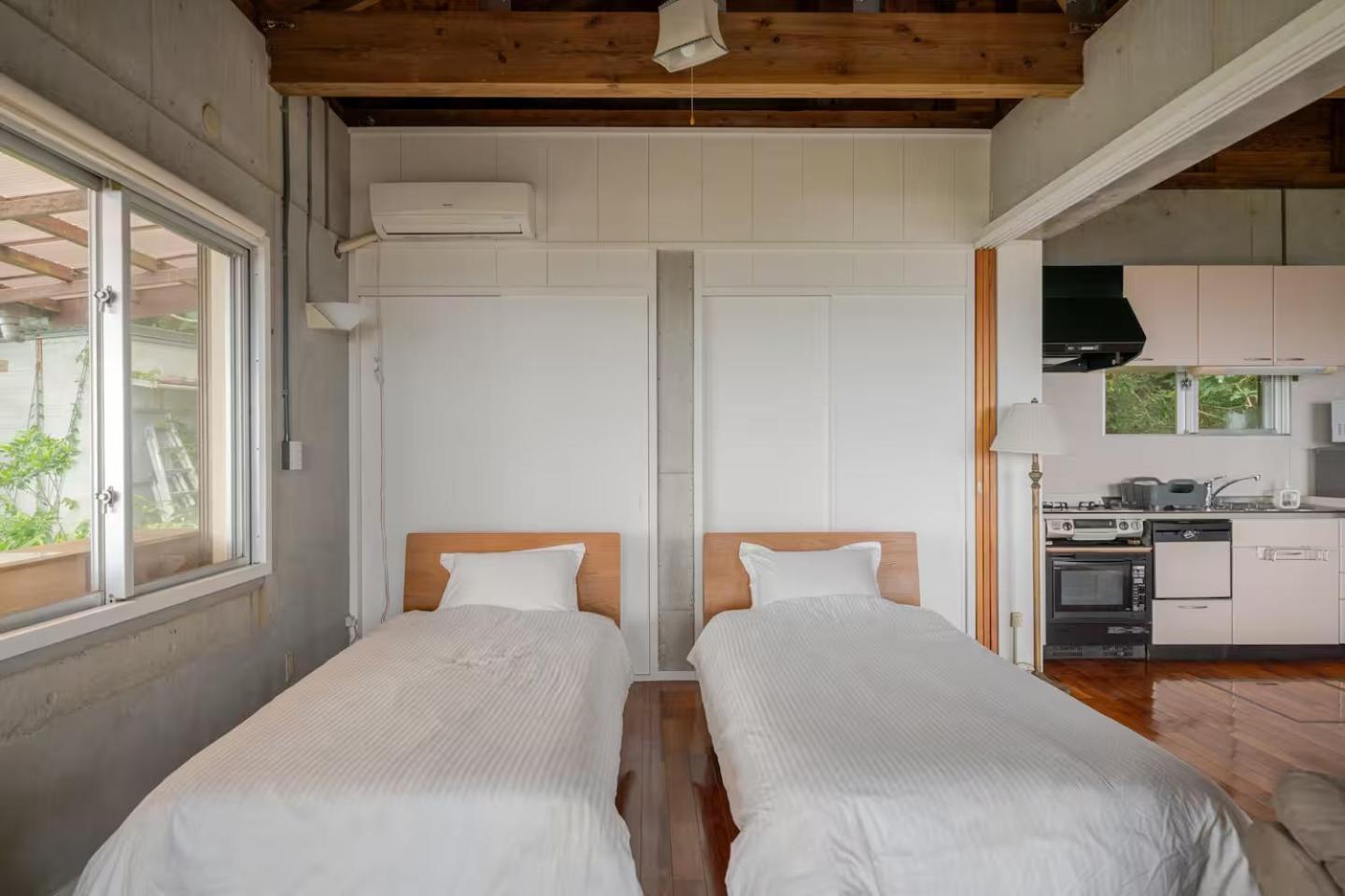 Panorama Ocean View Cottage Motobu Bagian luar foto